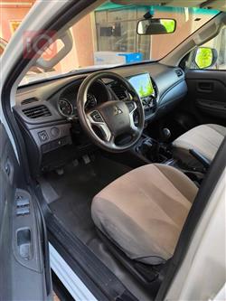 میتسوبیشی L200